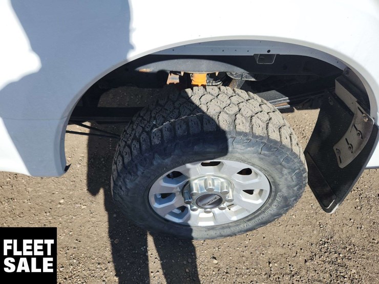 2022-ford-f250-image-10