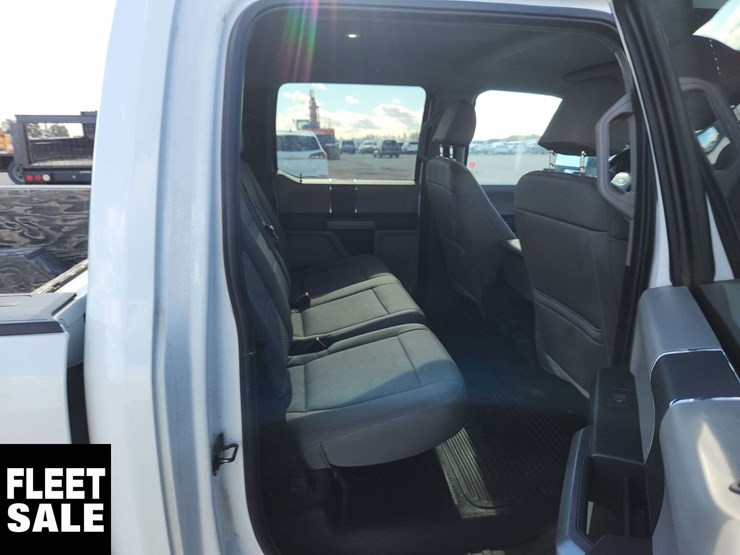 2022-ford-f250-image-17