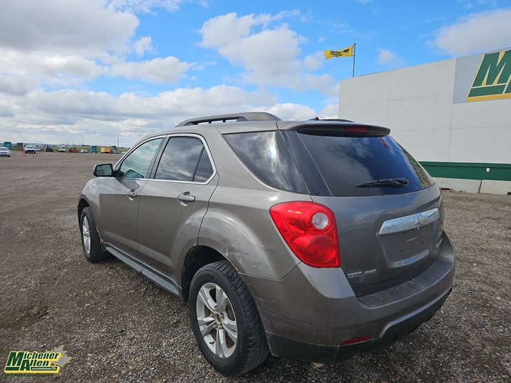2012-chevrolet-equinox-lt-image-3