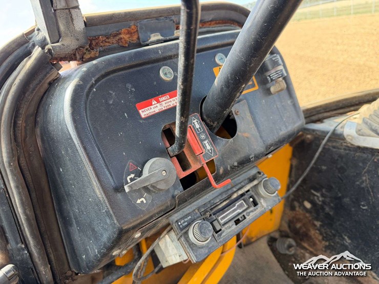 john-deere-10-image-13