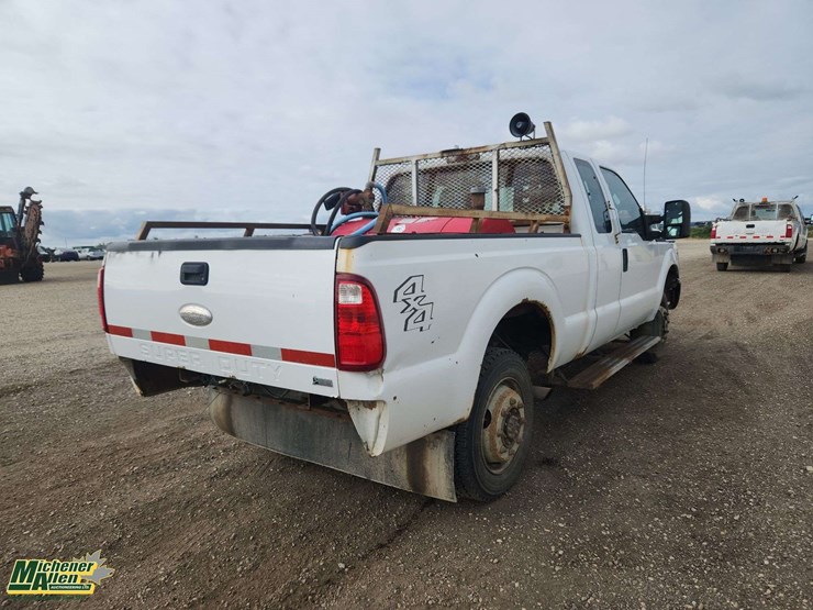 2011-ford-f250-image-4