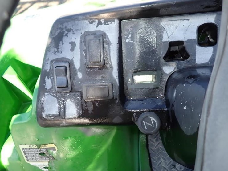 2012-john-deere-gator-image-16