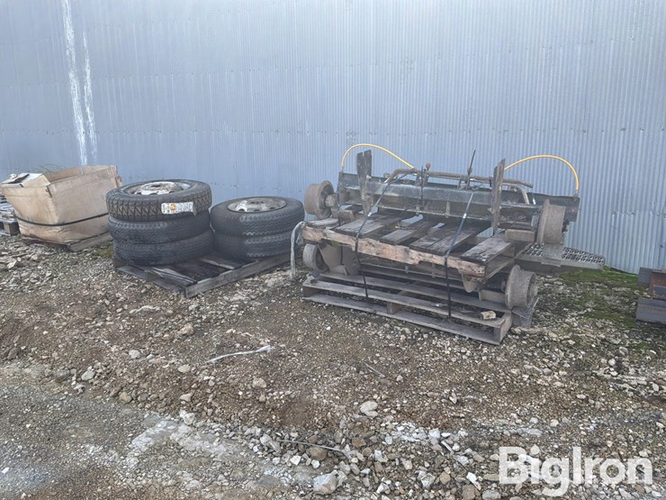 hi-rail-kit-w/wheels-and-tires-image-1