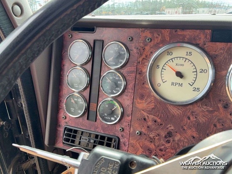 caterpillar-c15-image-17