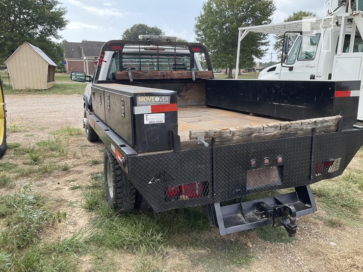 2005-chevrolet-3500-image-6
