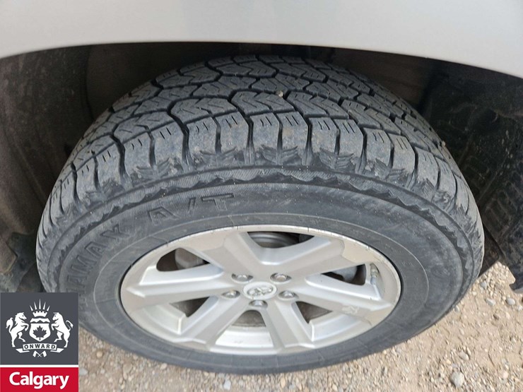 2009-toyota-highlander-hybrid-image-12