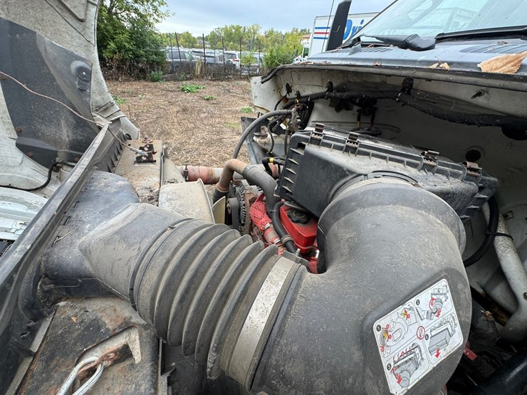 2015-ford-f650-image-57