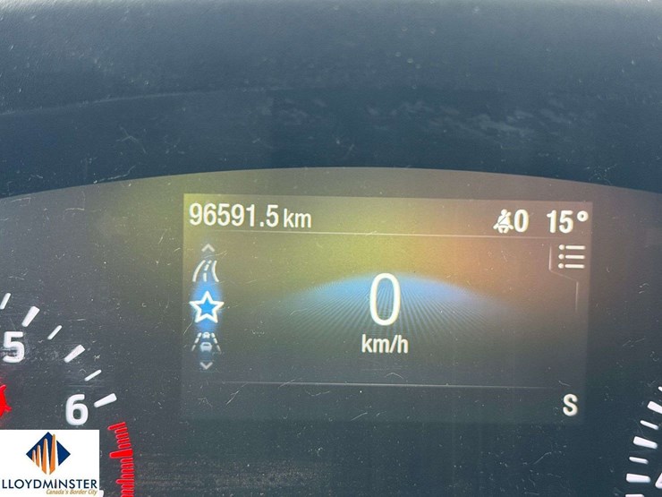 2021-ford-explorer-image-21