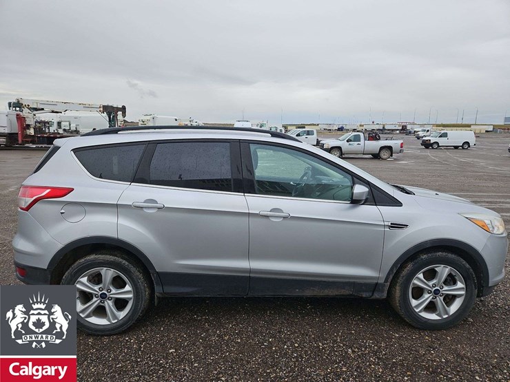 2015-ford-escape-se-image-7