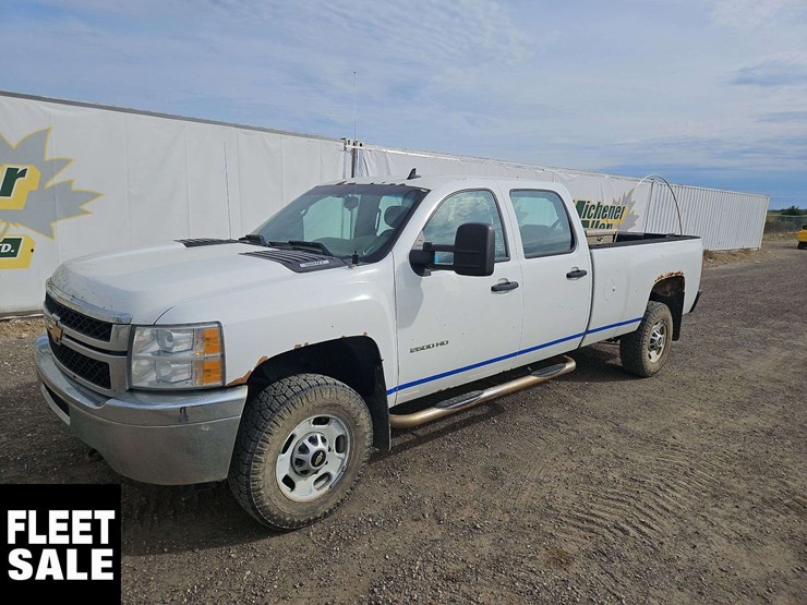2014-chevrolet-silverado-2500hd-image-1