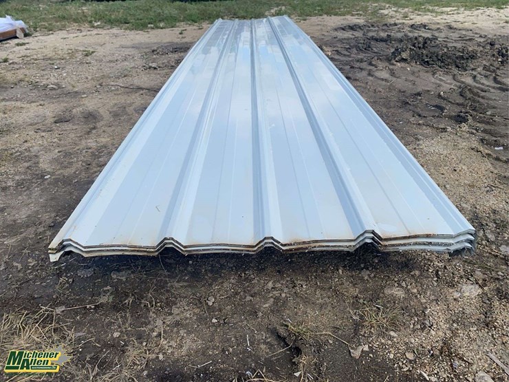 white-metal-siding-16ft-(approximately-60-pieces)-image-6