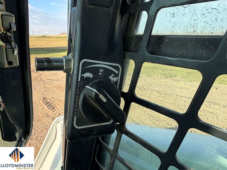 2018-bobcat-s570-image-20