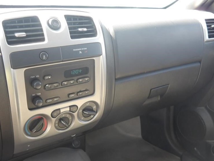 2012-chevrolet-colorado-image-18