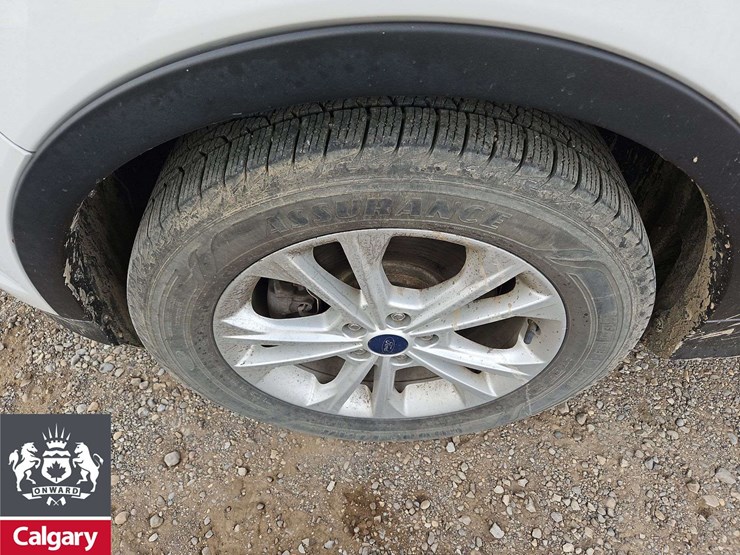 2017-ford-escape-se-image-9