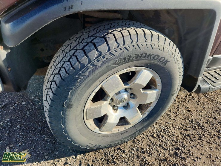 2007-toyota-fj-cruiser-image-9