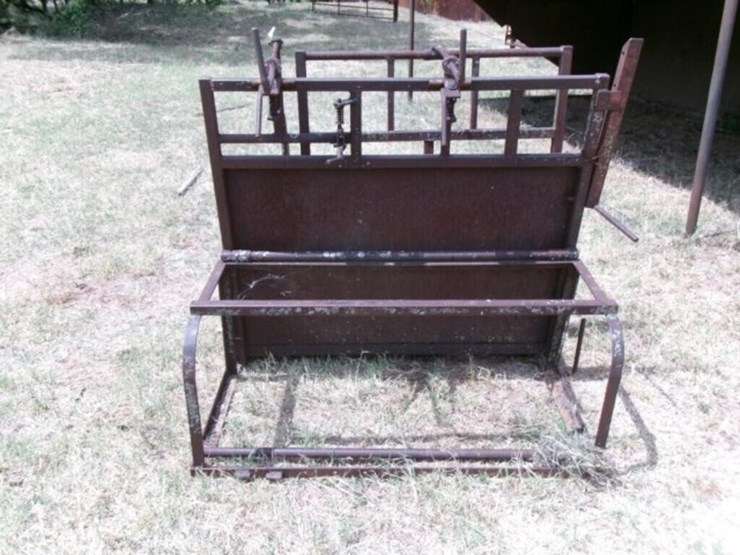 calf-table,-adjustable-image-2