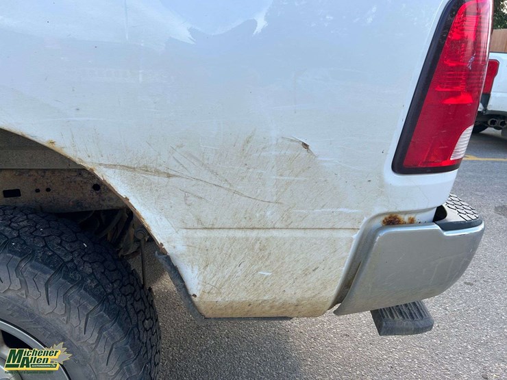 2015-dodge-2500-image-17