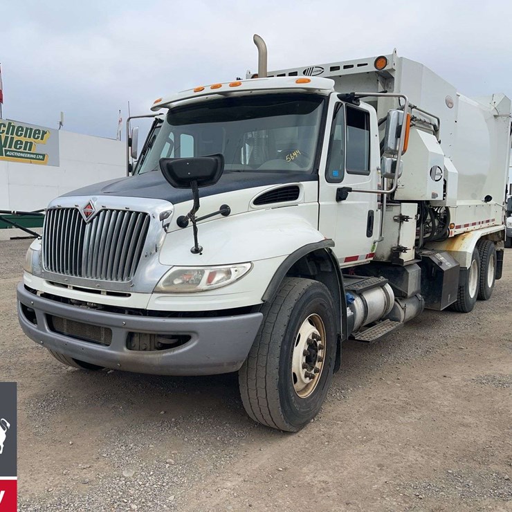 2017 INTERNATIONAL WORKSTAR 7400