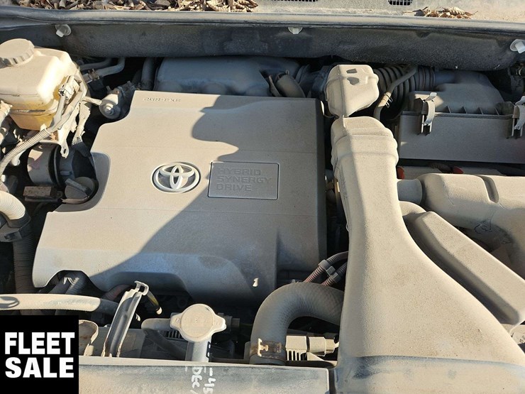 2012-toyota-highlander-hybrid-image-29