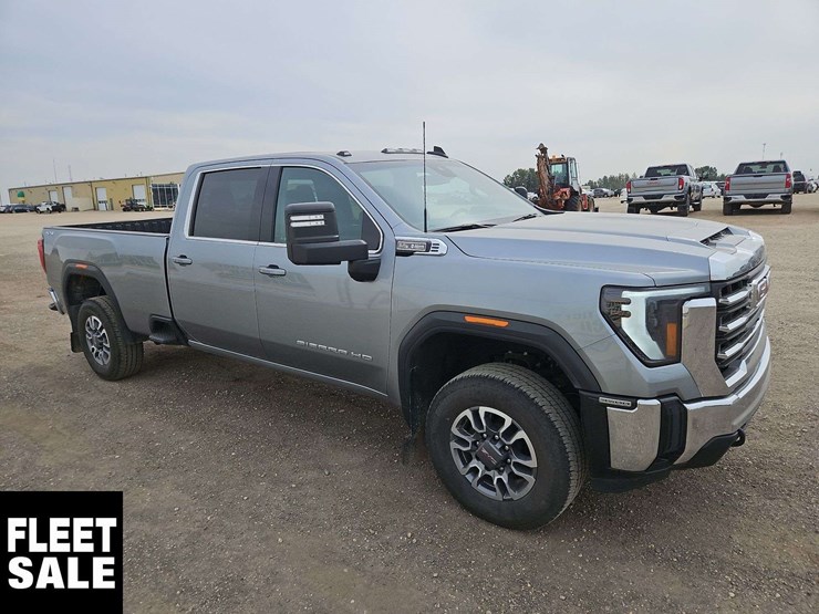 2024-gmc-sierra-3500hd-image-2