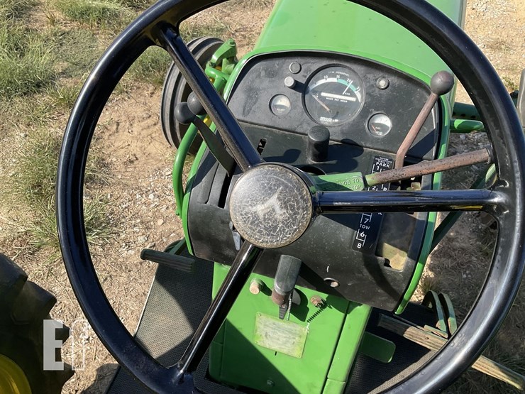 john-deere-3020-image-7