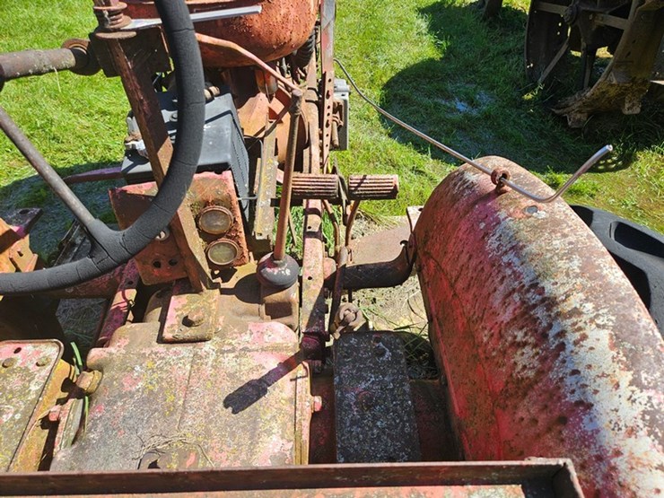 #2529-•-bf-avery-model-a-tractor-image-21