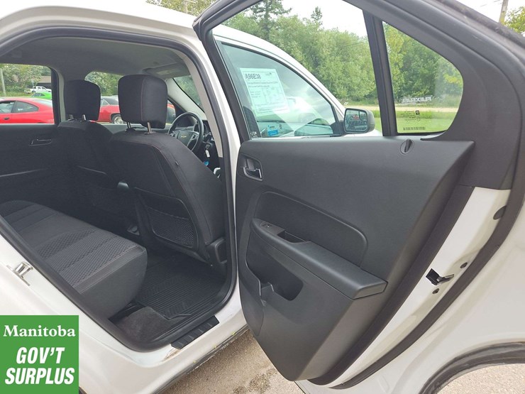 2014-chevrolet-equinox-image-26
