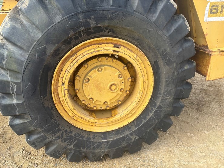 caterpillar-613-image-112
