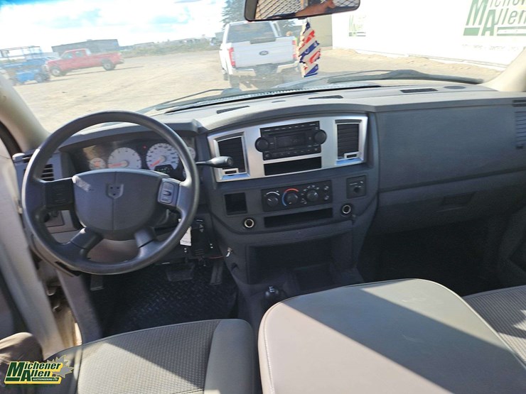 2007-dodge-ram-3500-image-15