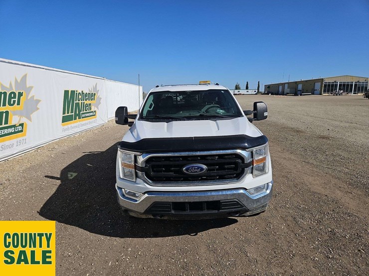 2021-ford-f150-image-8
