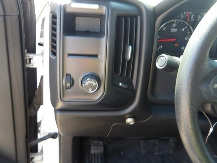 2016-chevrolet-silverado-2500-image-20