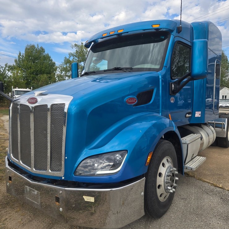 2020 PETERBILT 579