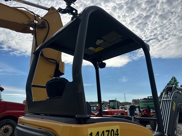 volvo-ec27d-image-10