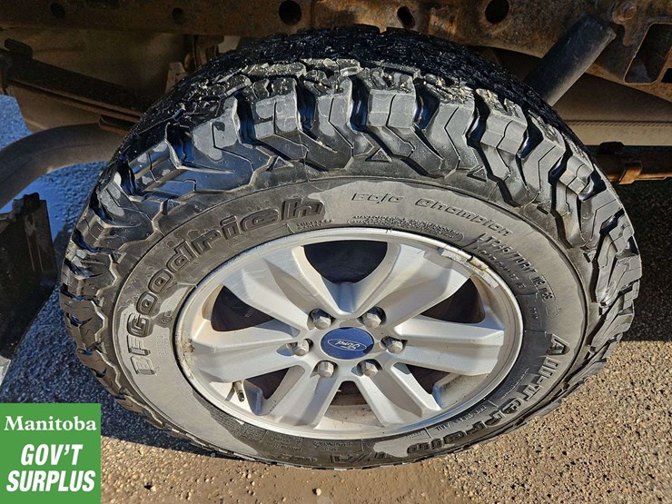 2015-ford-6.5-ft-image-14