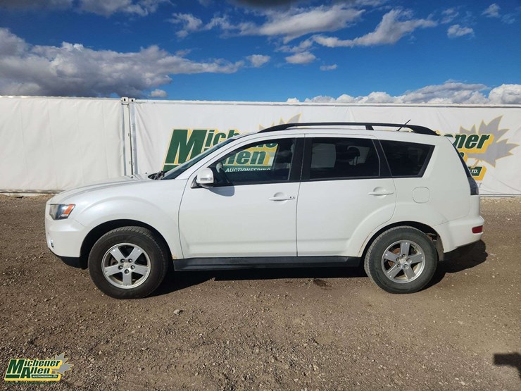 2010-mitsubishi-outlander-image-5