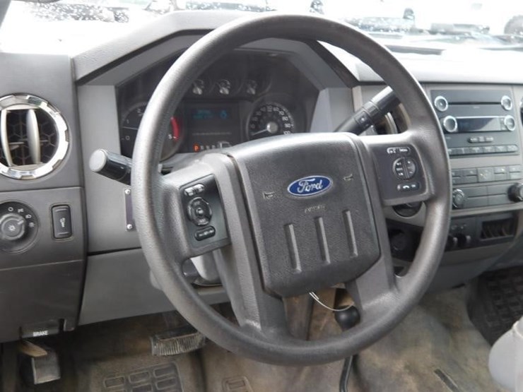 2011-ford-f350-image-18