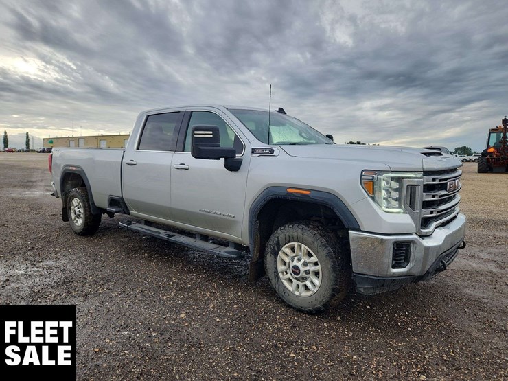 2023-gmc-sierra-2500hd-image-2