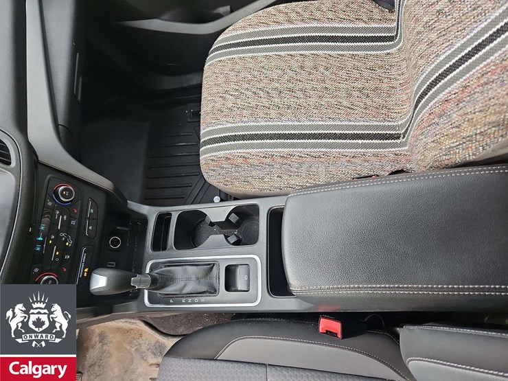 2017-ford-escape-se-image-22