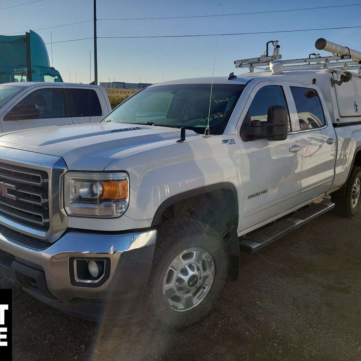 GMC SIERRA 2500HD
