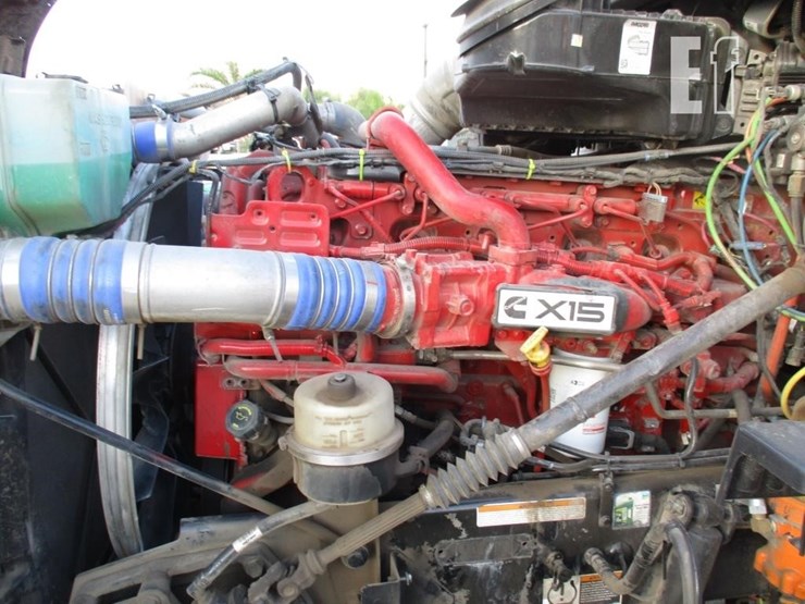 2020-peterbilt-579-image-6
