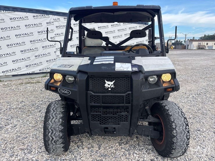 2017-bobcat-4x4-gas-utility-cart-image-17