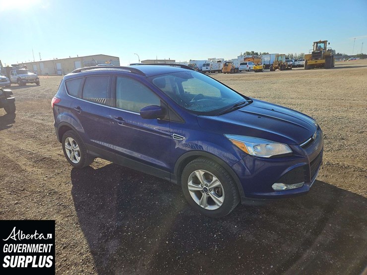 2016-ford-escape-se-image-2