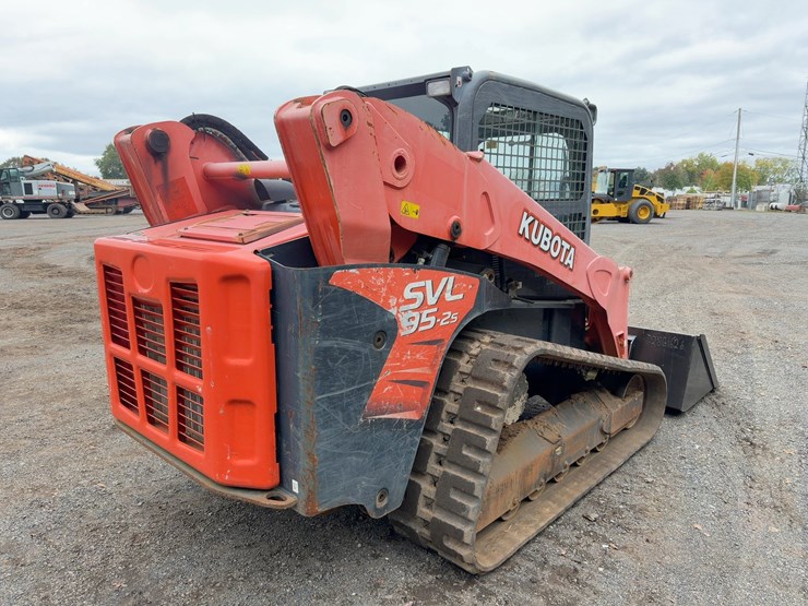 2019-kubota-svl95-2s-image-5