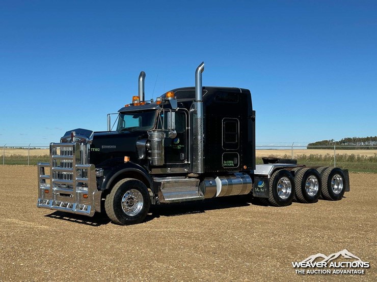 kenworth-w900-image-1