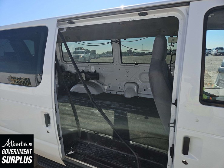 ford-e350-image-15