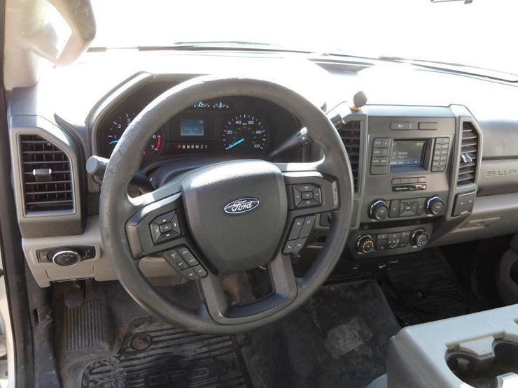 2019-ford-f250-xl-image-15