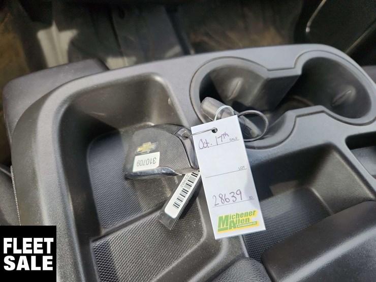 2023-chevrolet-silverado-1500-image-25