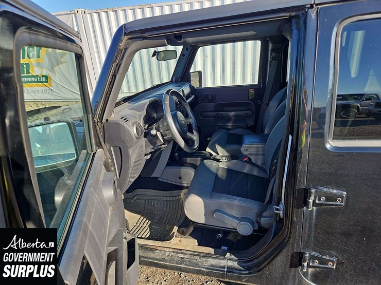 2009-jeep-wrangler-image-13