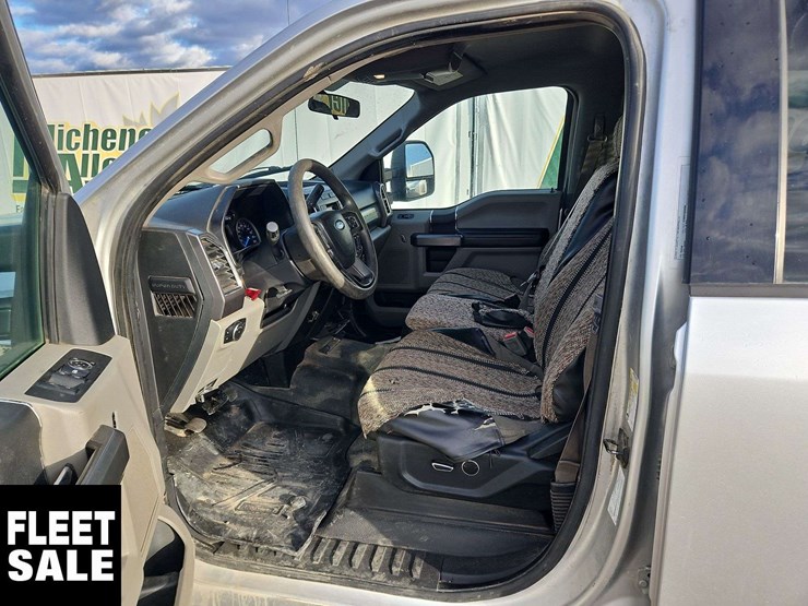 2017-ford-f350-image-13