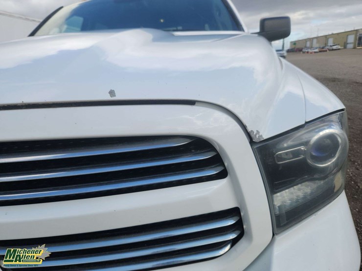 2013-dodge-1500-image-38